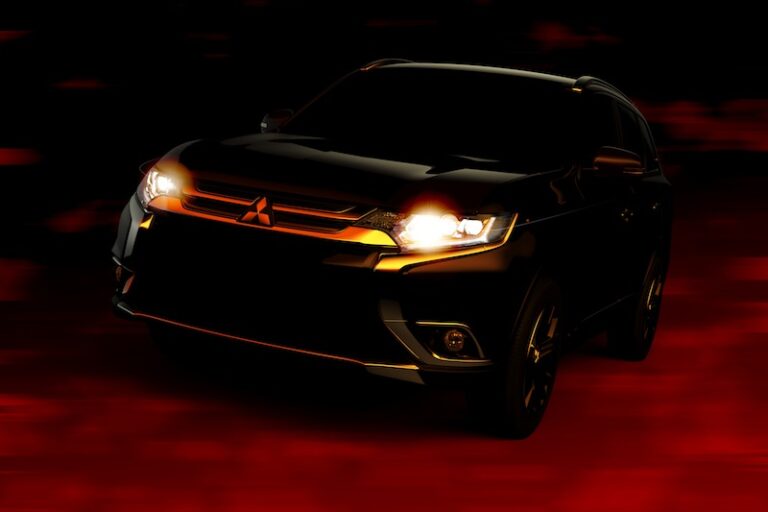2016 mitsubishi outlander front