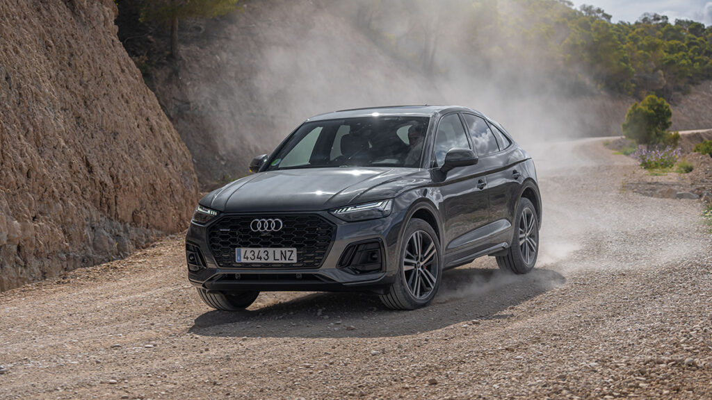Audi Q5 Sportback en campo
