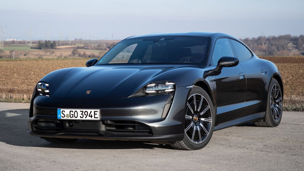 Porsche Taycan 2021