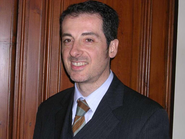 albert valverde director f