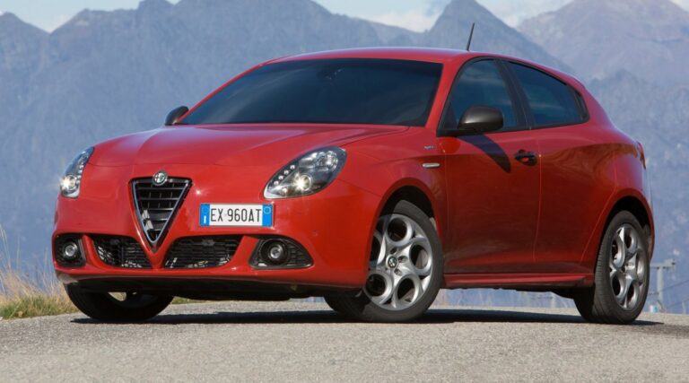 alfa giuliettasprint2015c01