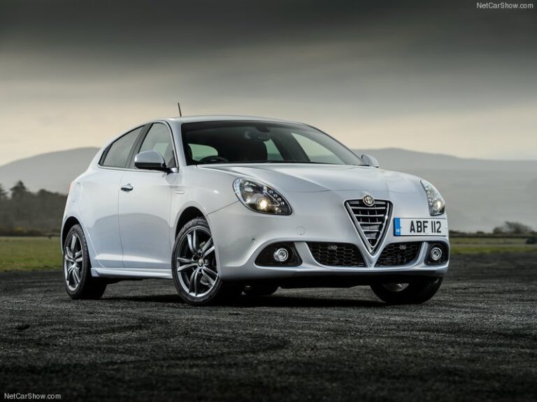 alfaromeo giulietta2014800x600wallpaper02 1