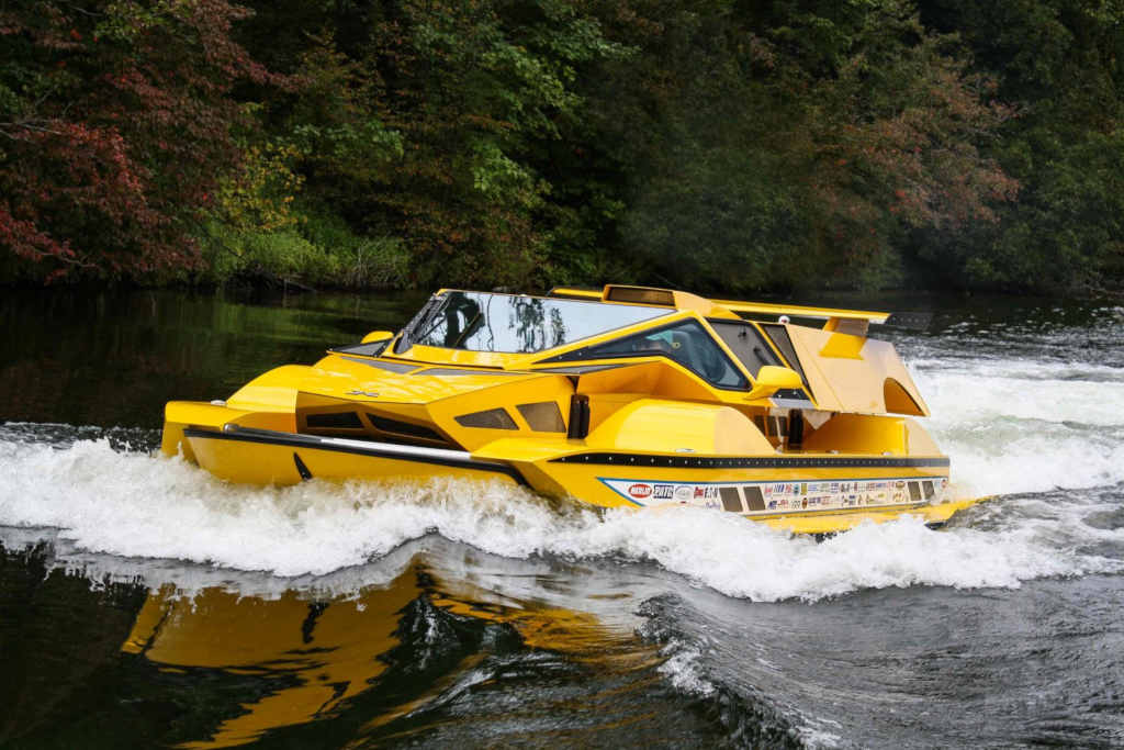 amphibious hydrocar 1600x1067 1