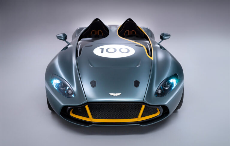 aston martin cc100 speedster concept frontal