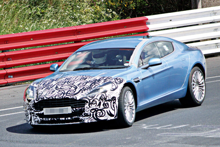 aston martin rapides 02