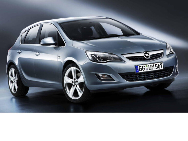 Opel Astra: fotos de interior