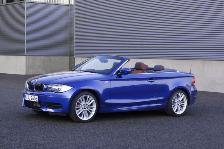 BMW mejora el motor 3.0 de los 135i Coupé y Cabrio