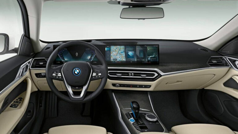 bmw i4 2021 interior