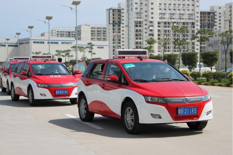 byd e6 electric taxi in service in shenzhen china100348441l