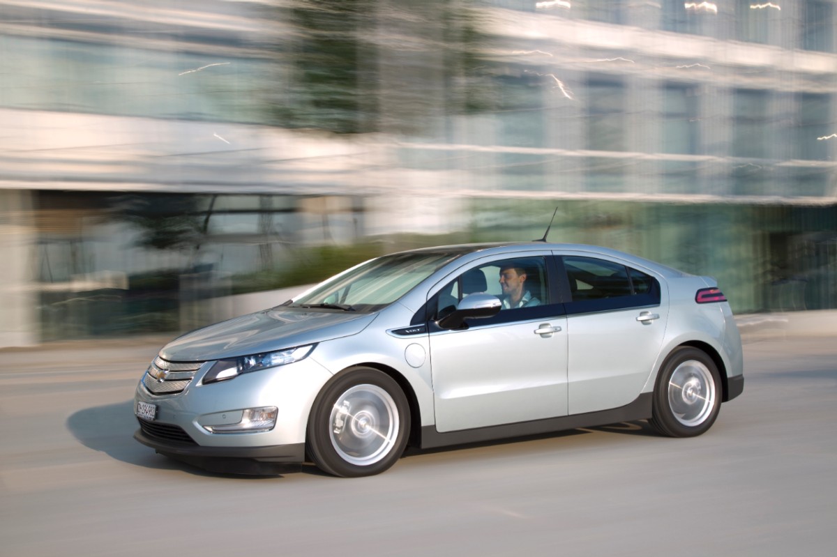 Los fabricantes, preocupados por la legislación sobre el ruido de los eléctricos en EE.UU. 1 chevrolet volt lateral 1
