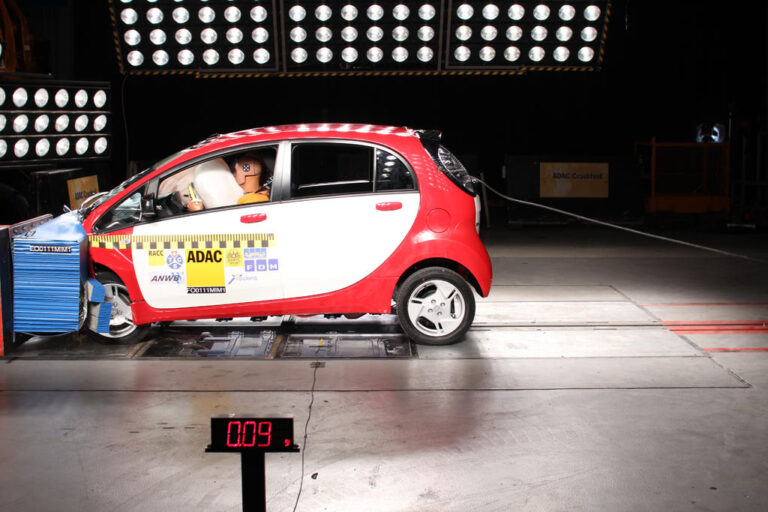 crash test frontal imiev1