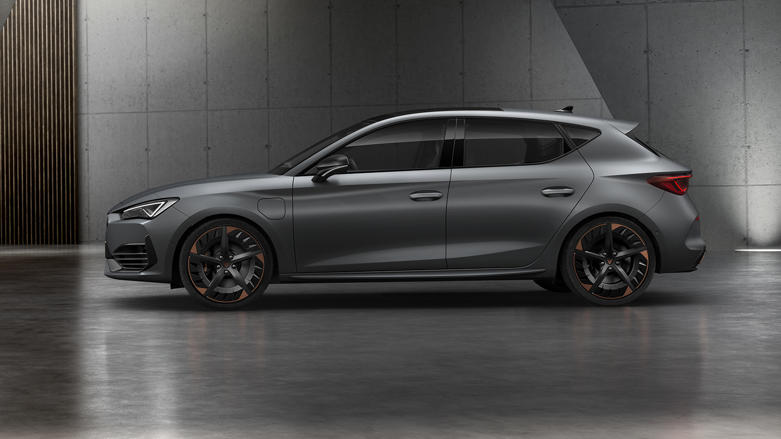 cupra5dphev100sideok