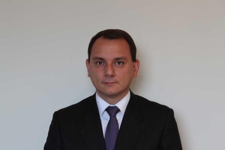 fernando pascual hertz