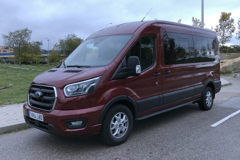 fordtransit20ecobluekombi13001 1