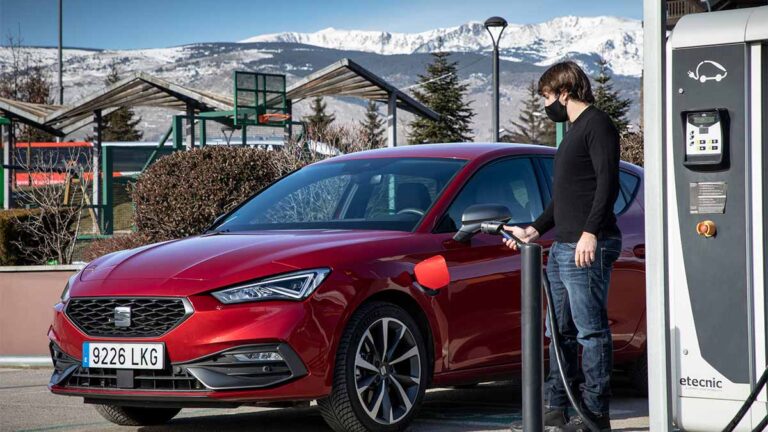 four winter rules for a plug in hybrid car02hq