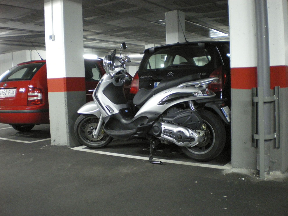¿Puedo aparcar coche y moto en mi plaza de garaje? 1 garajecocjhemoto 1