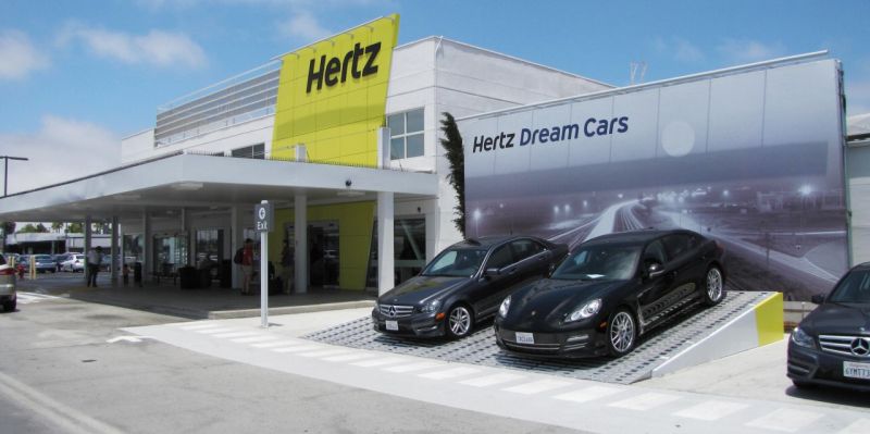 Siempre victoria semiconductor Hertz, en el Salón del Vehículo de Ocasión de Madrid con Rent2Buy