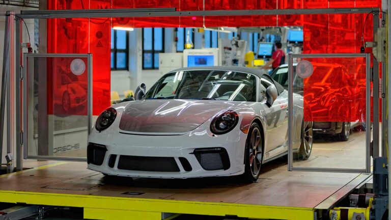 high911speedsterproduction2019porscheag