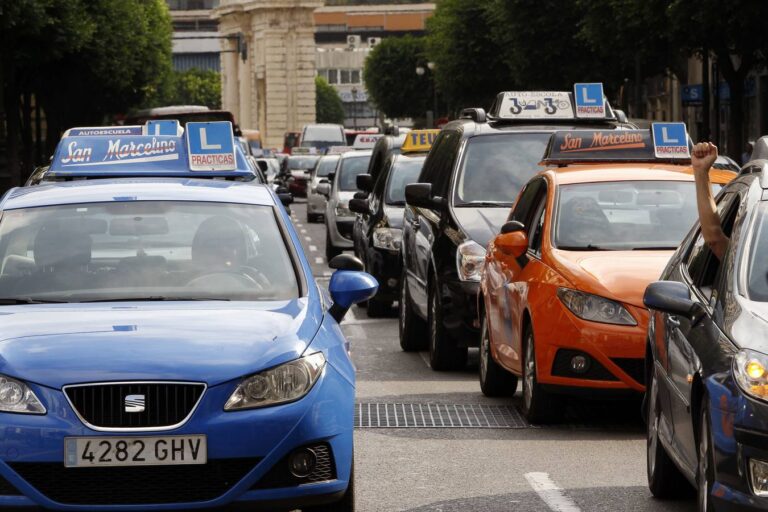 huelgaexaminadoresconducir