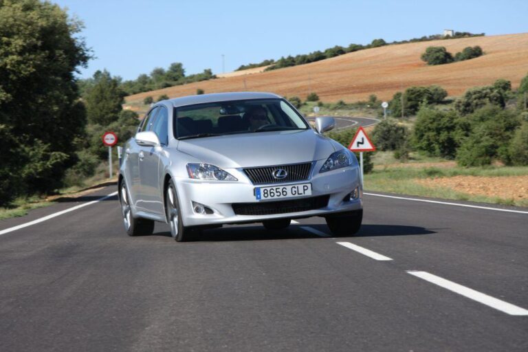 Lexus IS 220d Sport