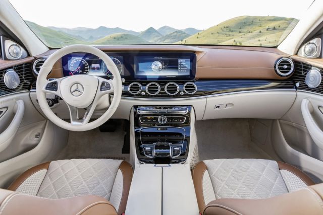 Interior Mercedes-Benz Clase E