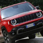 Los coches con mejor oferta de noviembre 19 Jeep Renegade 4xe 2021: el SUV PHEV de 190 o 240 CV… ¡con 8.500 € de descuento!