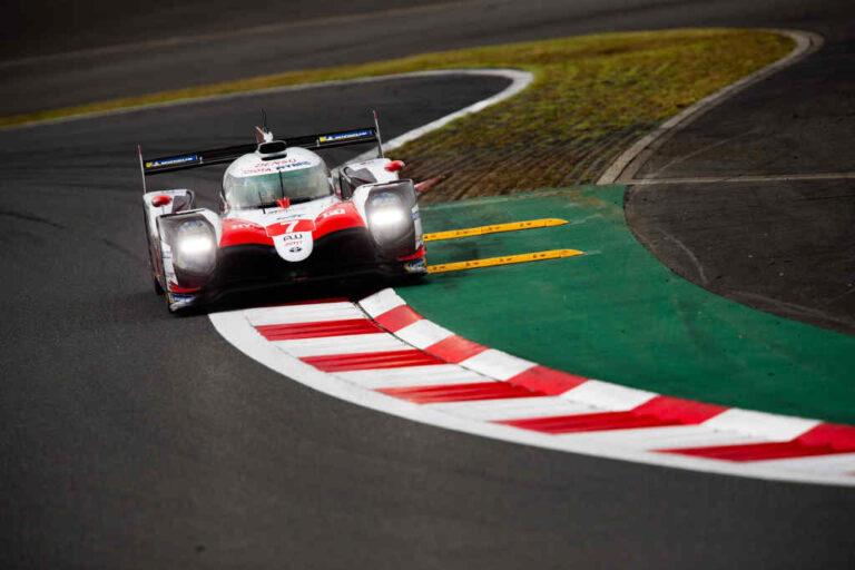 jfbe4894 1715x1200 1