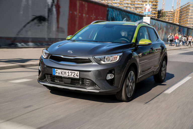 kia stonic 1 scaled 1