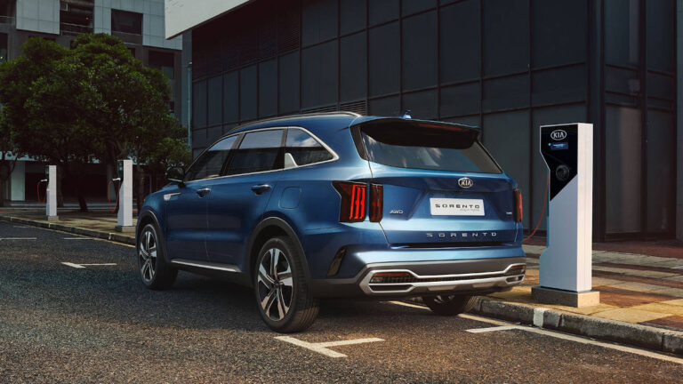 kiasorentophev rear charge