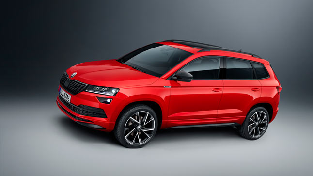 Skoda Karoq Sportline trasera