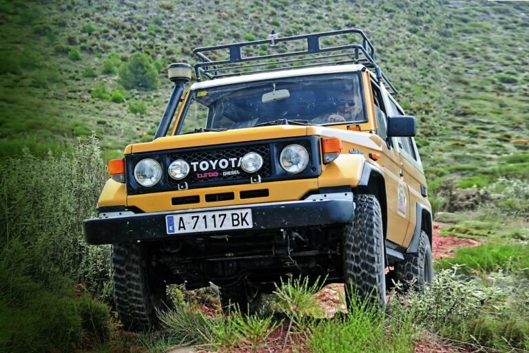 landcruidermarcial01