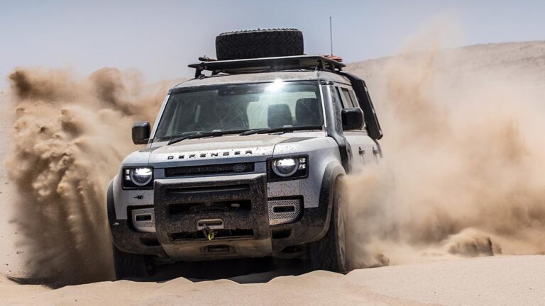 landroverdefenderarenanamibia