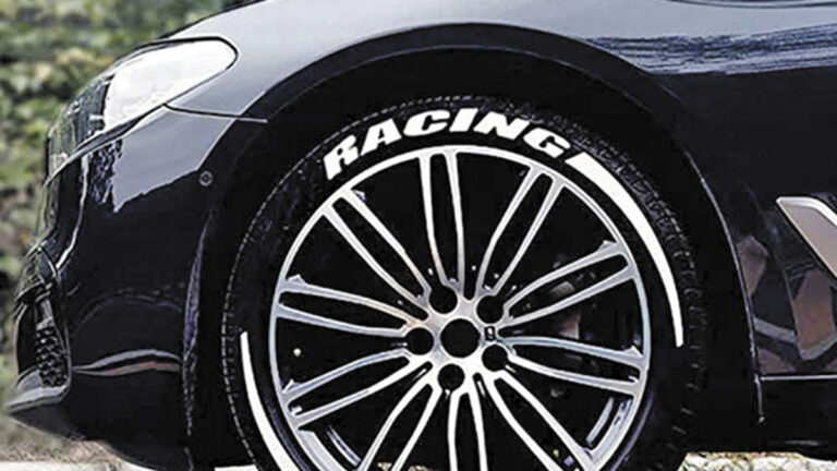 letras blancas ruedas