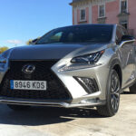 Lexus actualiza sus CT 200h y NX 300h
