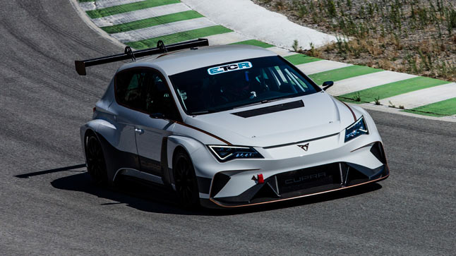 maiden dynamic test of the cupra e racer with jordi gene at the wheel003hq