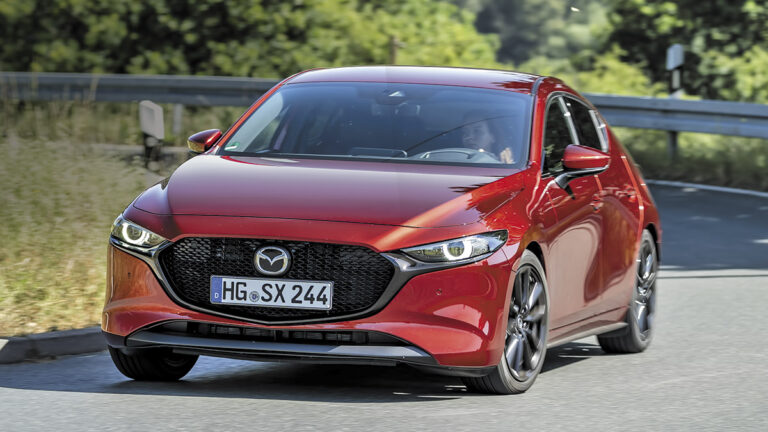 mazda3 skyactiv xaction10
