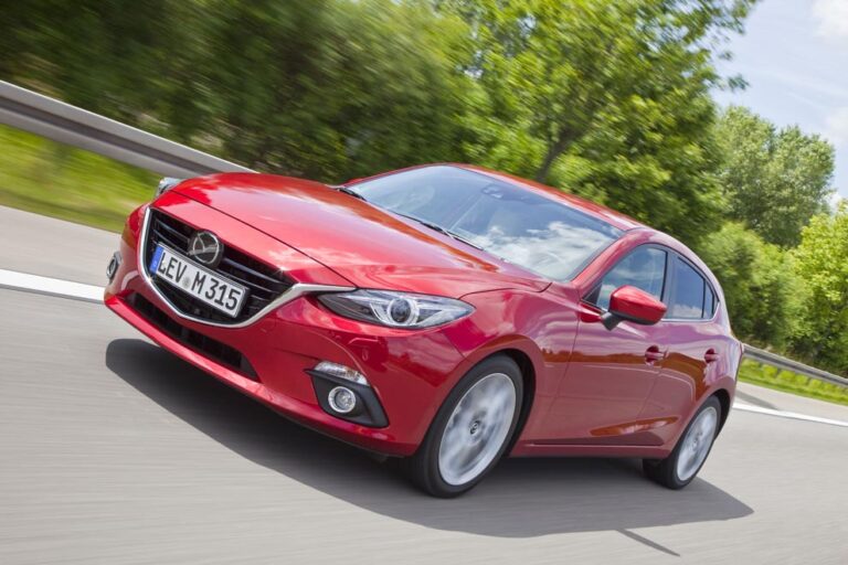 mazda32013hatchback32 1