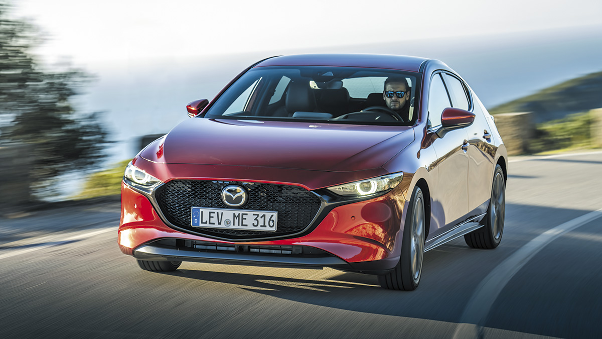 Mazda3 y CX-30 Skyactiv-X, la alternativa ecológica de Mazda 1 mazda3hbsoulredcrystalaction 1