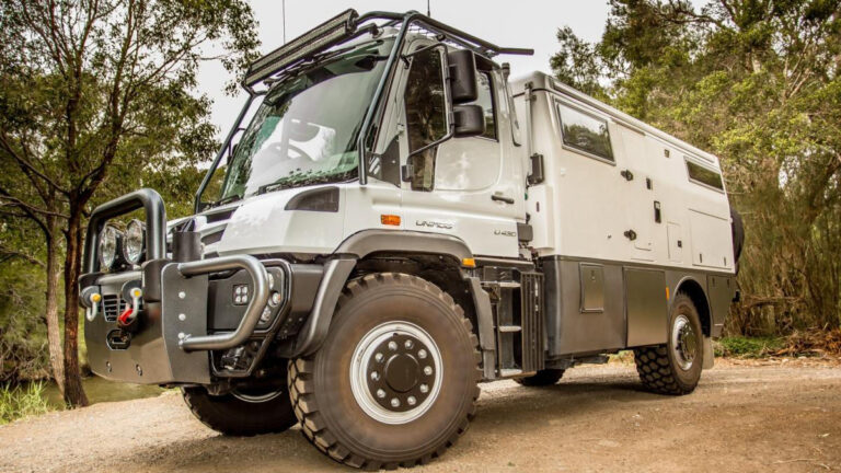 mercedes unimog earthcruiser 20g