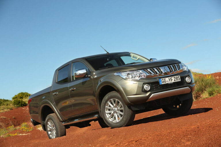 mitsubishi l200 2015 36g 1