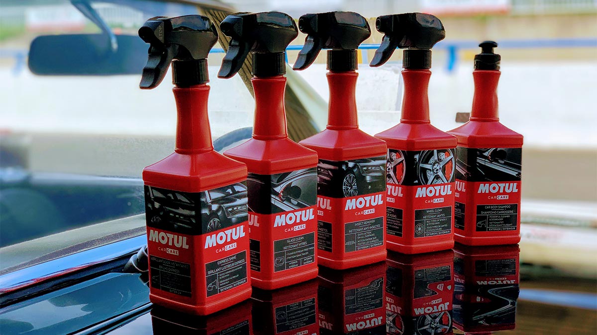 Motul lanza una gama de productos y accesorios dedicados a la limpieza y el cuidado del coche 1 motul productos de limpieza