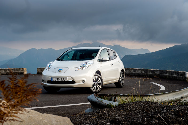 new nissan leaf lr001