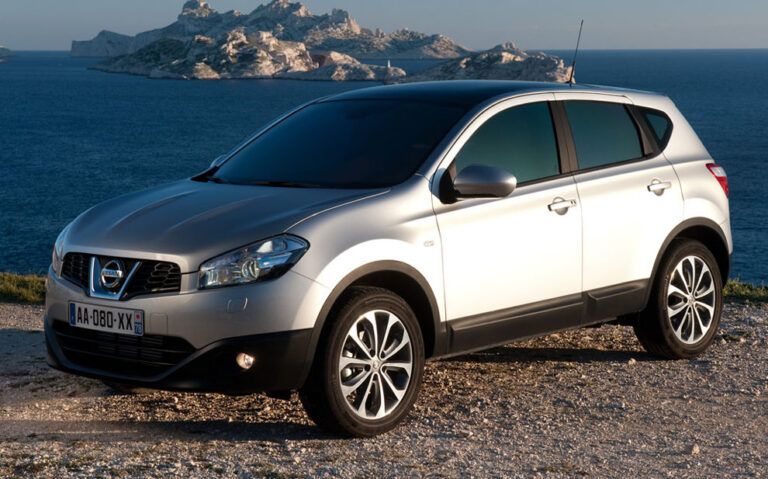 nissan qashqai20101024x768wallpaper02