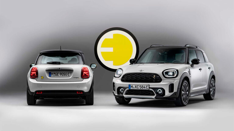 p90390434 mini electric family shot mini cooper se and mini cooper se countryman all4 05 20 2248px