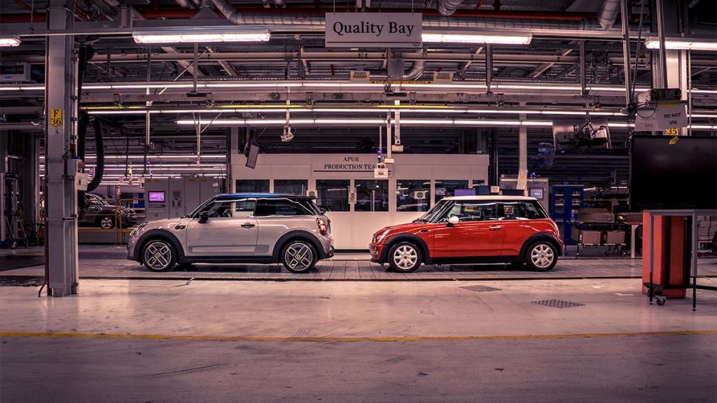Mini celebra el 20º aniversario de sus plantas de Oxford y Swindon