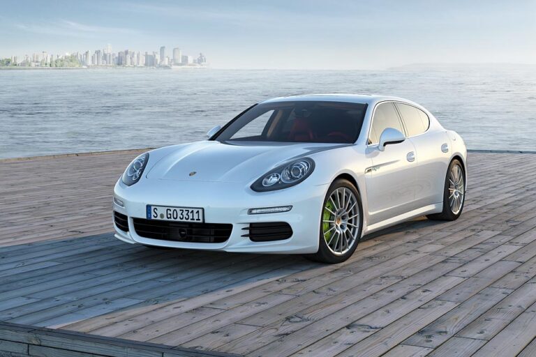 porsche panamera 1