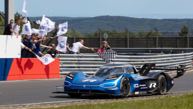 Récord del Volkswagen ID.R en Nürburgring 1 El Volkswagen ID.R bate el récord para coches eléctricos en Nürburgring