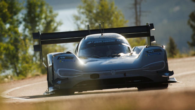 Fotos del récord de Volkswagen en Pikes Peak 1 El Volkswagen I.D. R bate el record del Pikes Peak