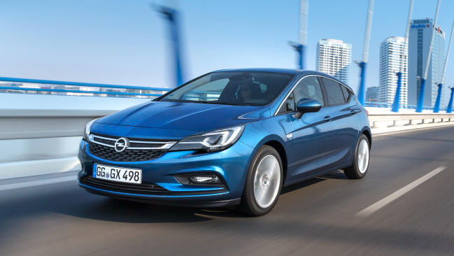 Fotos del Opel Astra 2018 26 preview 9854c354a7c12