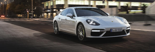 Porsche Panamera Turbo S E-Hybrid 12 preview da3a5cce52fe6
